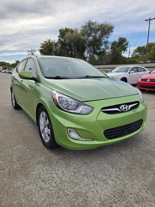 Hyundai Accent 2012